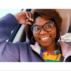 Meet your Posher, Bobbie